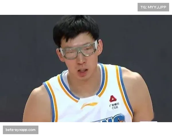 北京双塔构筑防守体系 周琦麦基护框能力支撑半场阵地控制